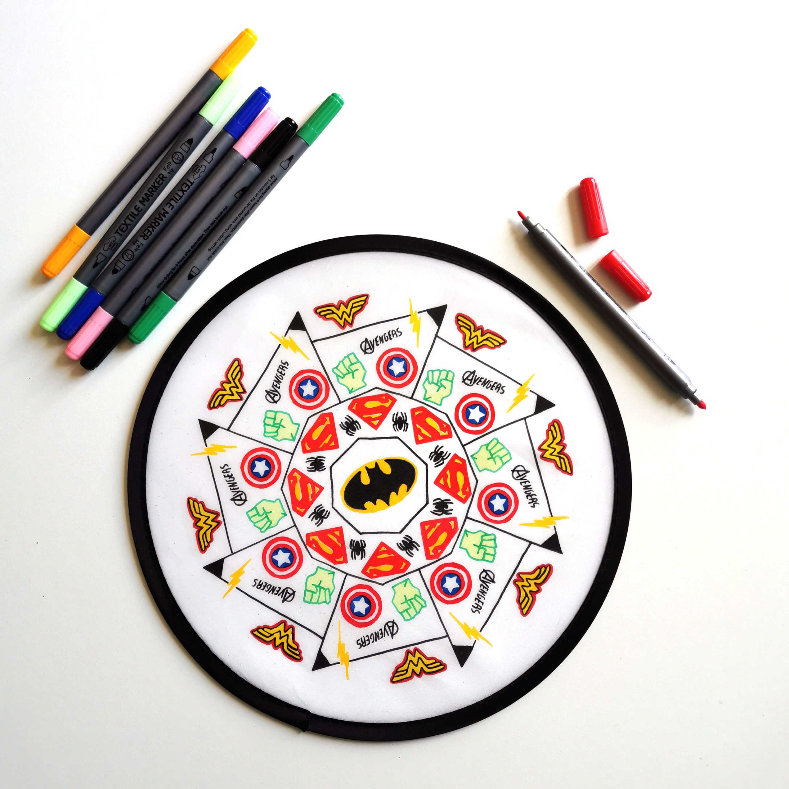 kit creatif enfant customisation frisbee super hero animaux