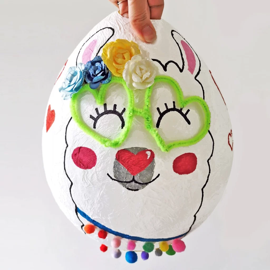 fabriquer pinata papier mâché lama kawaii