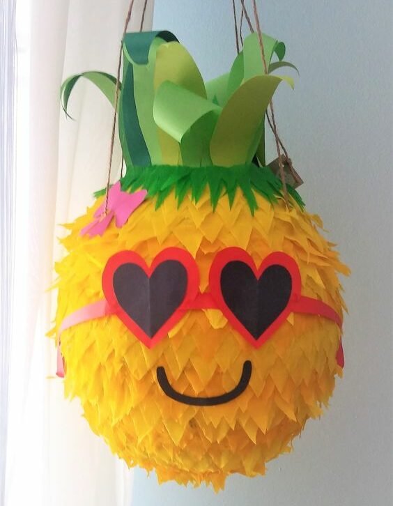 pinata ananas